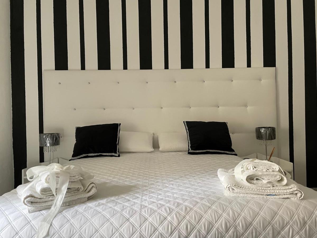Alderi Hotel Matera Bagian luar foto