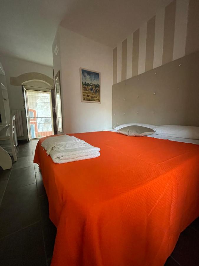 Alderi Hotel Matera Bagian luar foto