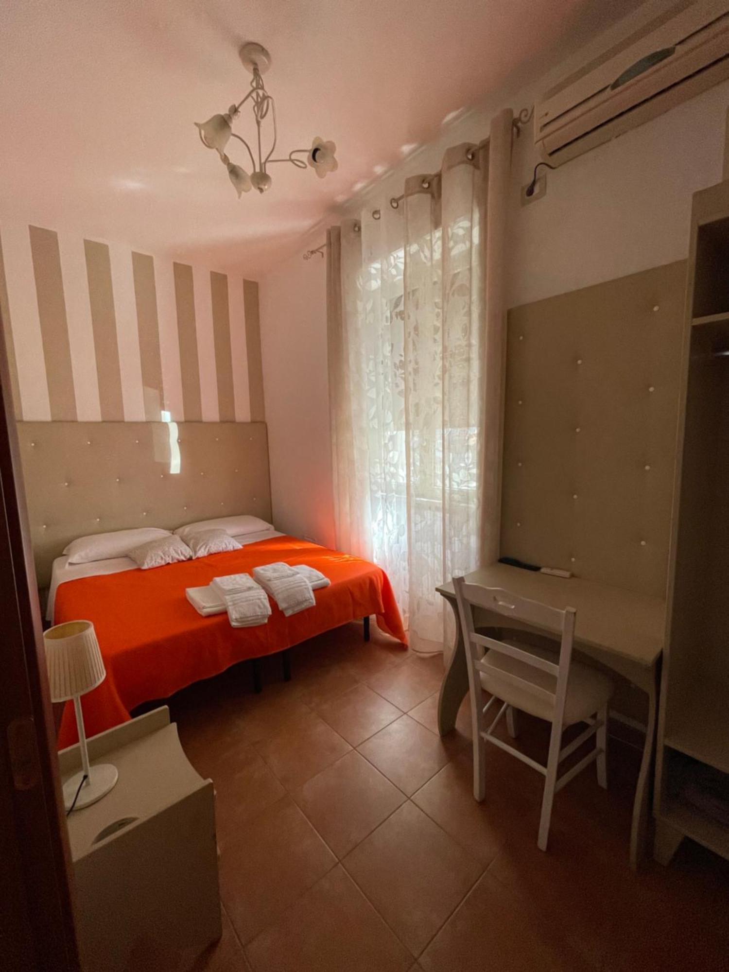 Alderi Hotel Matera Bagian luar foto